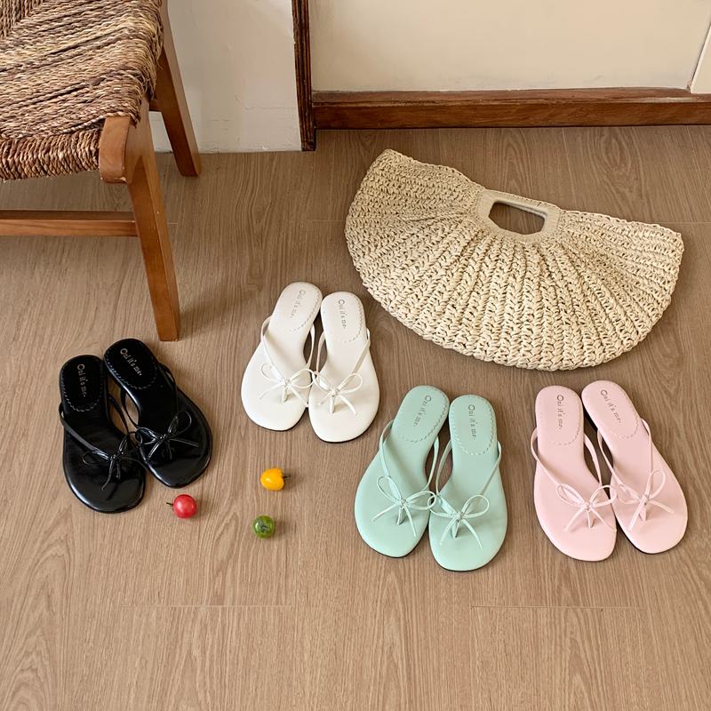 French Style Flat Beach Sandals Women Summer 2026 New Bow Thin Strap Toe Separator Flip Flops Pink Casual Slippers